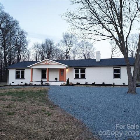 5601 Medlin Rd, Monroe, NC 28112 photo 1