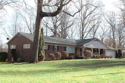 606 2nd Avenue Pl NE, Conover, NC 28613 photo 41