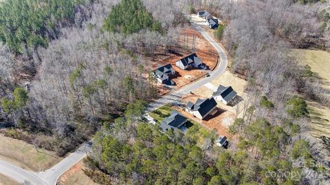 5016 Oconee Dr, Stanley, NC 28164 photo 38