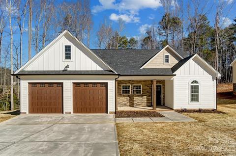 5016 Oconee Dr, Stanley, NC 28164 photo 5