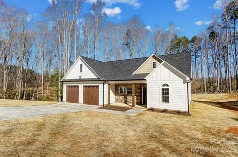 5016 Oconee Dr, Stanley, NC 28164 photo 7