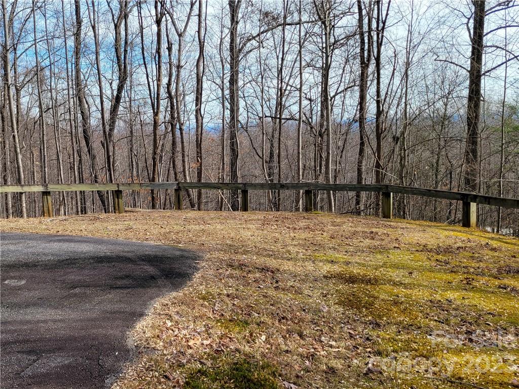 180 Chesterfield Dr  