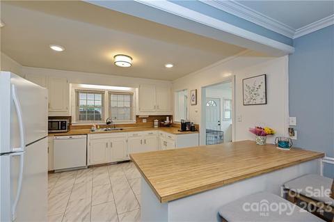 970 Confederate Ave, Lancaster, SC 29720 photo 8