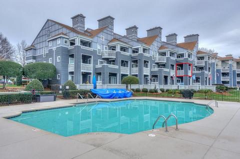 18697 Vineyard Point Ln, Cornelius, NC 28031