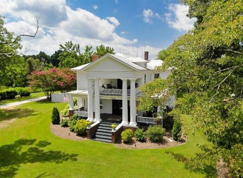 2314 Asbury Rd, Mount Airy, NC 27030
