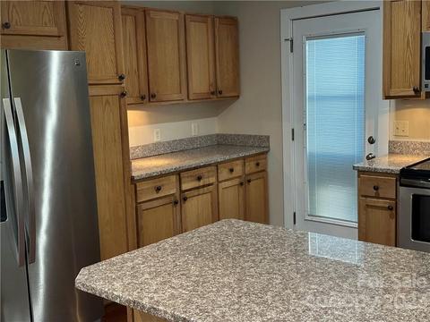 601 Maple St, Brevard, NC 28712 photo 7