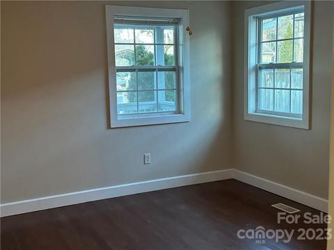 601 Maple St, Brevard, NC 28712 photo 11
