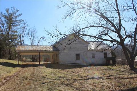 5757 Bollinger Loop, Morganton, NC 28655 photo 2