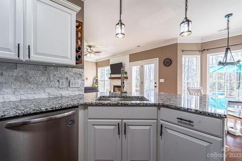 7833 Sedgebrook Dr E, Stanley, NC 28164 photo 17
