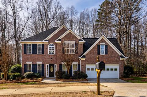 7833 Sedgebrook Dr E, Stanley, NC 28164 photo 1