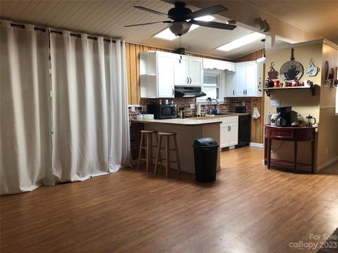 49 Levi St, Clyde, NC 28721 photo 15