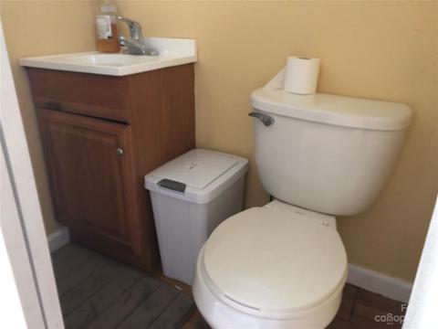 49 Levi St, Clyde, NC 28721 photo 10