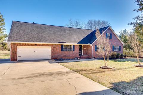 339 Gold Hill Rd, Fort Mill, SC 29715