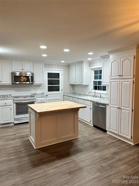101 N Ash St, Stanfield, NC 28163 photo 4