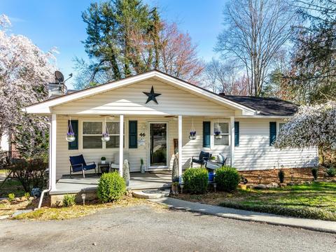 46 Springside Dr, Hendersonville, NC 28792