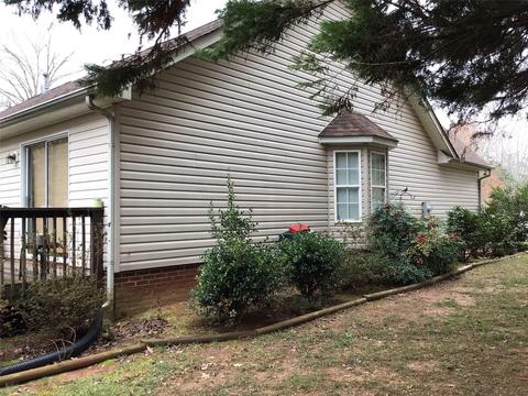 457 Doves Crest Ct, Stanley, NC 28164 photo 4