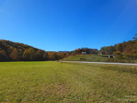Parkway Road, Balsam Grove, NC 28708