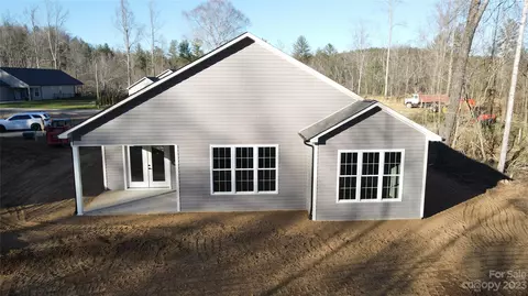 299 Eagles Lndg, Morganton, NC 28655 photo 2
