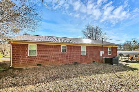 1032 Roberts Dr, Lancaster, SC 29720 photo 5