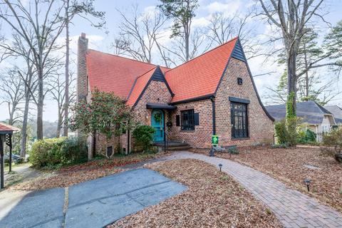 203 Forest Hill Ln, Gastonia, NC 28052
