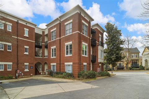 777 Garden District Dr, Charlotte, NC 28202