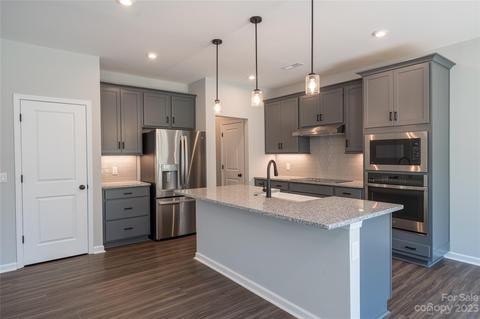 233 Brooks Springs Dr, Fort Mill, SC 29708