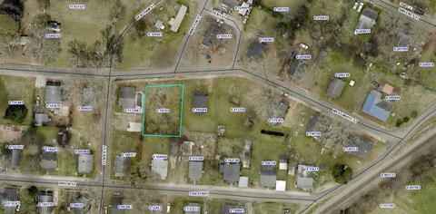 527 W White St, Chester, SC 29706