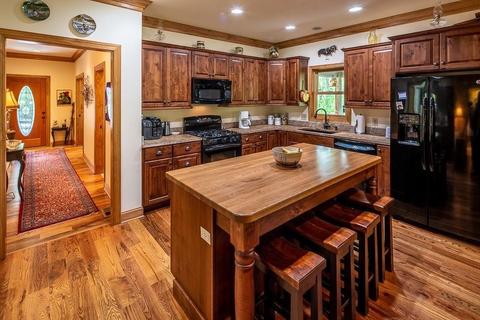 508 Saint Andrews Rd, Beech Mountain, NC 28604 photo 2