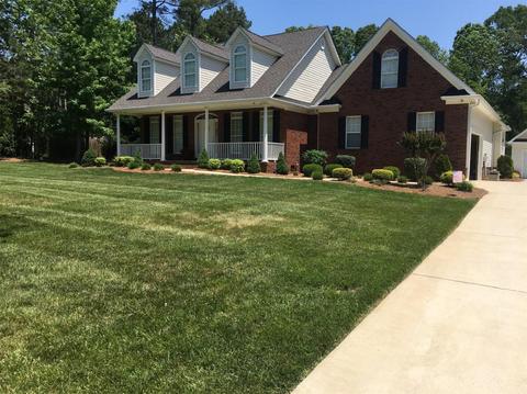 1649 Forest Ridge Dr, Stanley, NC 28164 photo 1