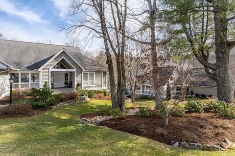 106 Overlook Dr, Flat Rock, NC 28731 photo 2