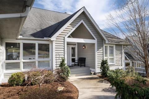 106 Overlook Dr, Flat Rock, NC 28731 photo 4