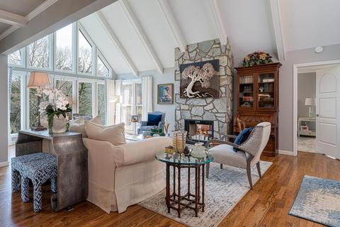 106 Overlook Dr, Flat Rock, NC 28731 photo 8