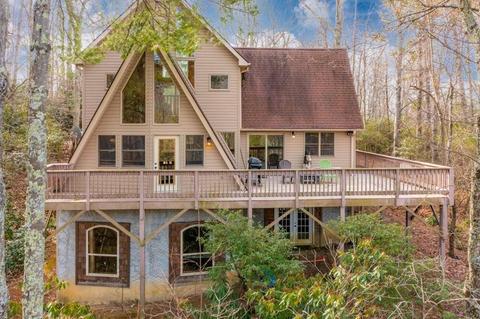 89 Overlook Dr, Spruce Pine, NC 28777