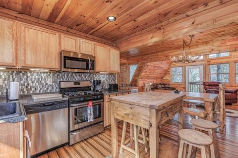 89 Overlook Dr, Spruce Pine, NC 28777 photo 4