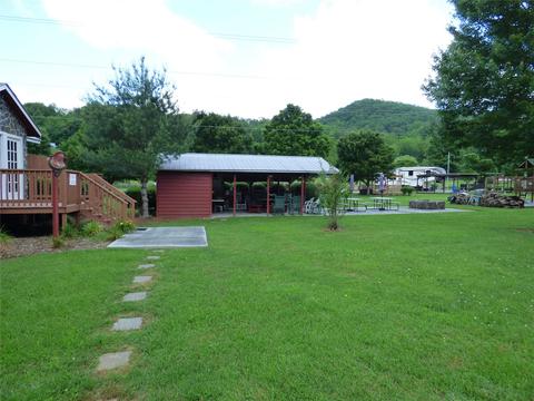 50 Timberleaf Dr #12, Sylva, NC 28779 photo 3