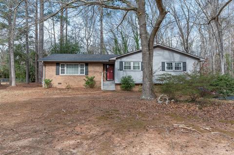1022 E Meadow Dr, Lancaster, SC 29720 photo 2