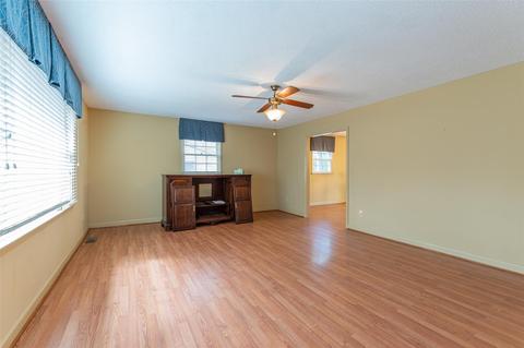 1022 E Meadow Dr, Lancaster, SC 29720 photo 4