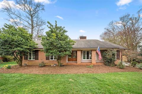1216 Braeburn Rd, Charlotte, NC 28211