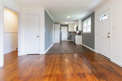 451 State St, Marion, NC 28752 photo 3