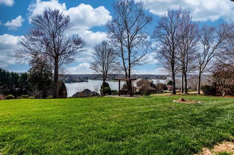 34 Shipwatch Dr, Hickory, NC 28601 photo 38