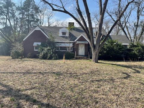 102 Patterson Ave, Bennettsville, SC 29512