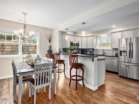 87 Towne Pl, Clyde, NC 28721 photo 6