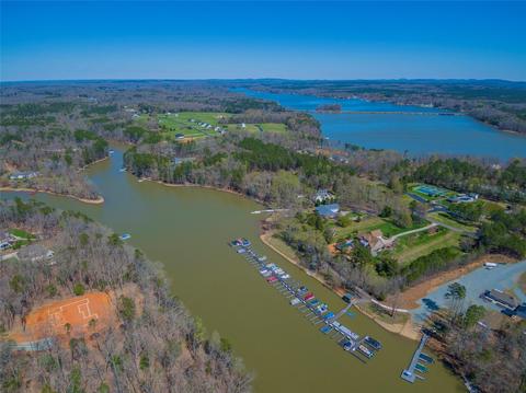 199 Starboard Reach Rd #7, Lexington, NC 27292