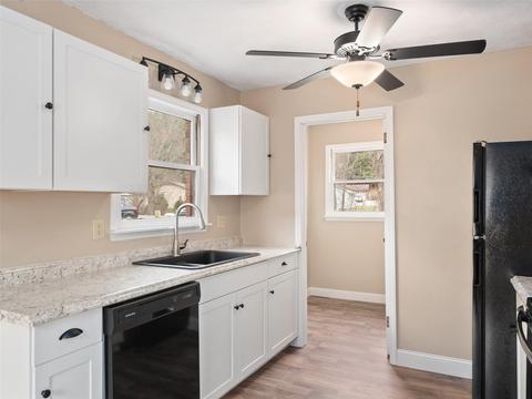 36 Pebblebrook St, Clyde, NC 28721 photo 12