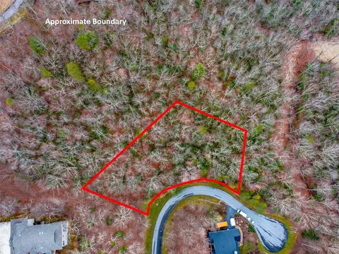 214 Chimney 92 Xing #92, Hendersonville, NC 28739