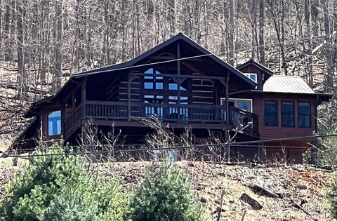 510 Ayers Mountain Rd, Green Mountain, NC 28740