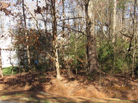 1323 34th Avenue Ln NE, Hickory, NC 28601