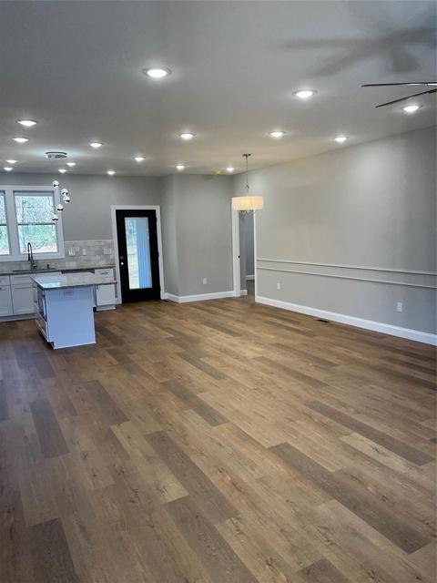 975 Tracy Ln, Conover, NC 28613 photo 5