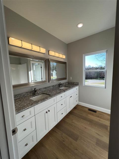 975 Tracy Ln, Conover, NC 28613 photo 10