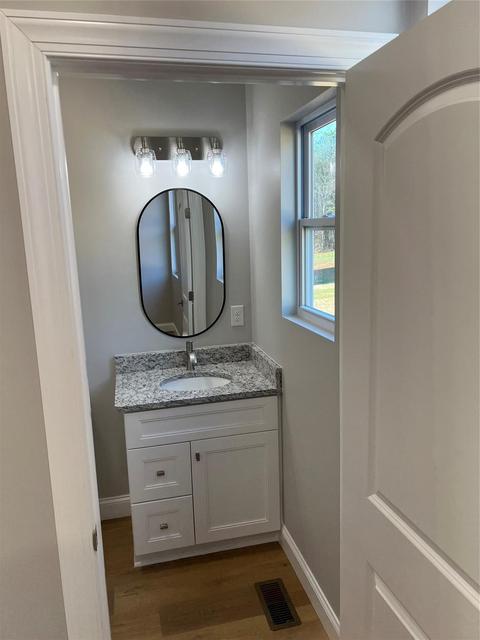 975 Tracy Ln, Conover, NC 28613 photo 12